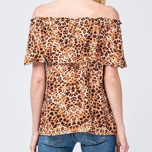 Entro Boutique Leopard Catimal Animal Print Off The Shoulder Top Blouse Size M - Picture 4 of 17